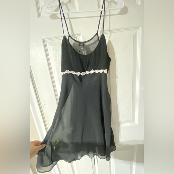 SECRET TREASURES black and white night gown Size XL♦️ - Picture 3 of 7